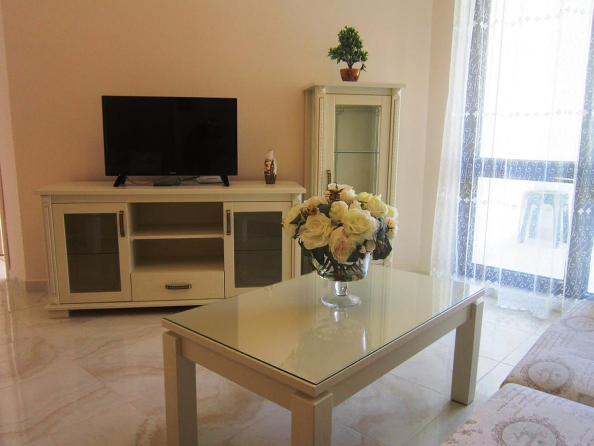 Aparthotel Artur Sveti Vlas Bagian luar foto