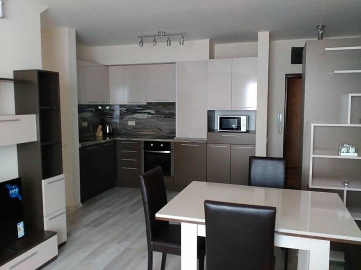 Aparthotel Artur Sveti Vlas Bagian luar foto