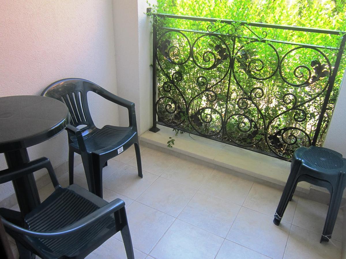 Aparthotel Artur Sveti Vlas Bagian luar foto