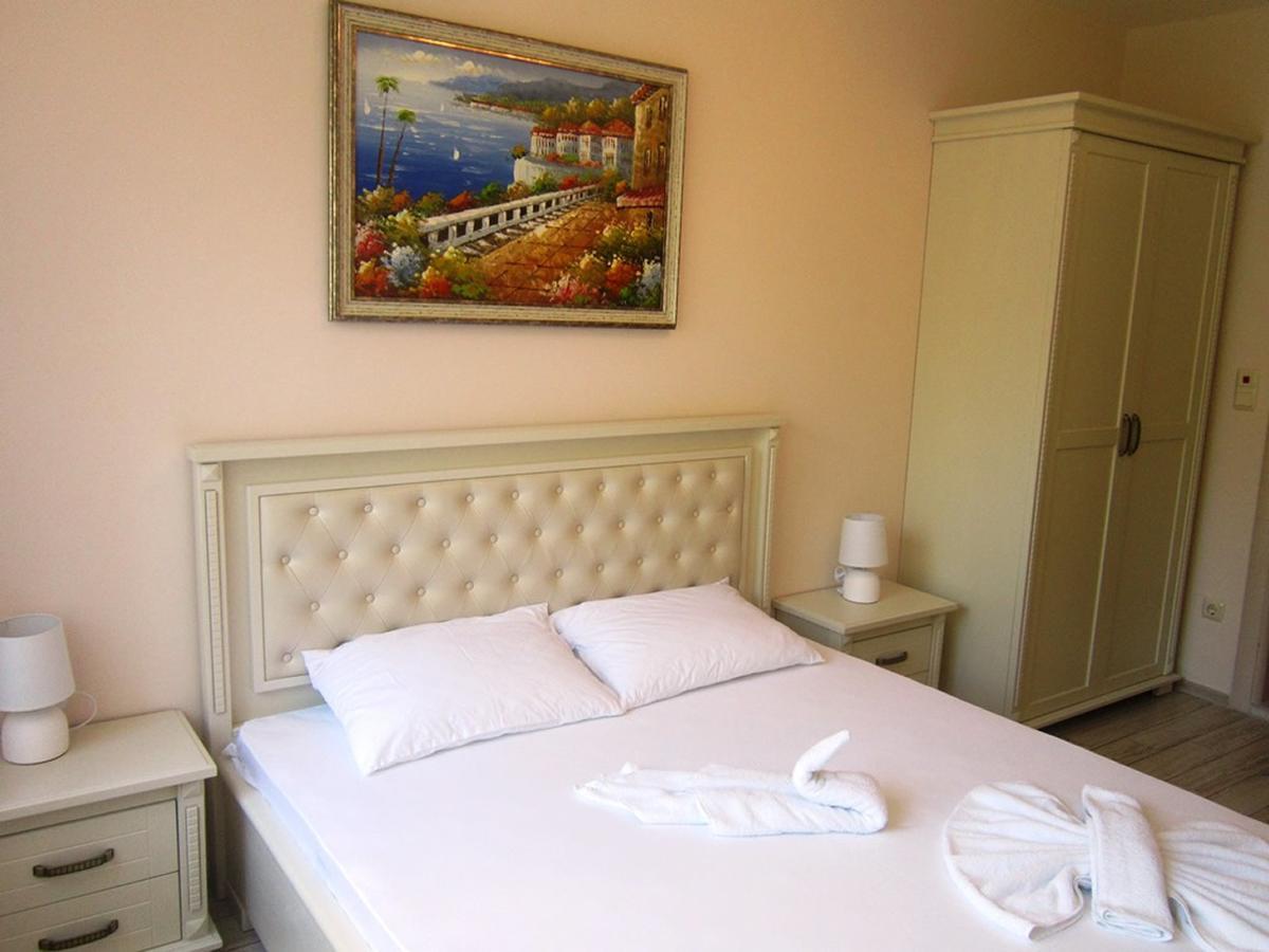 Aparthotel Artur Sveti Vlas Bagian luar foto