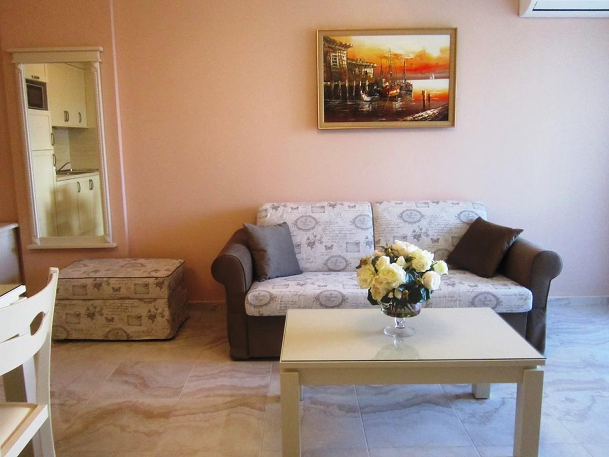 Aparthotel Artur Sveti Vlas Bagian luar foto
