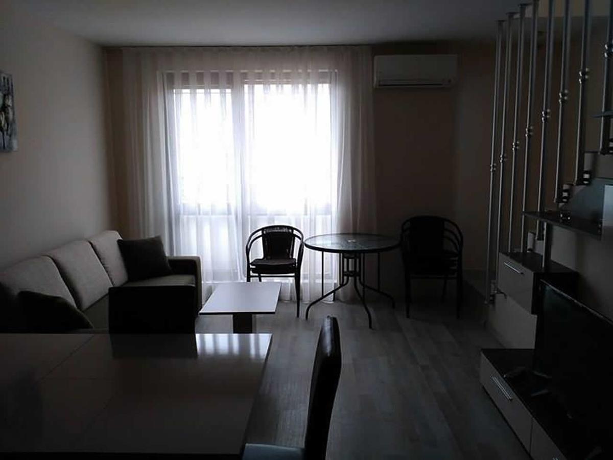 Aparthotel Artur Sveti Vlas Bagian luar foto