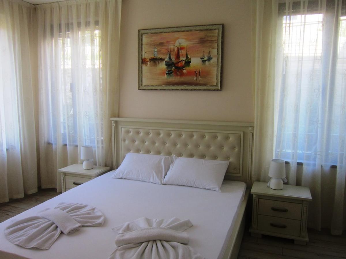 Aparthotel Artur Sveti Vlas Bagian luar foto