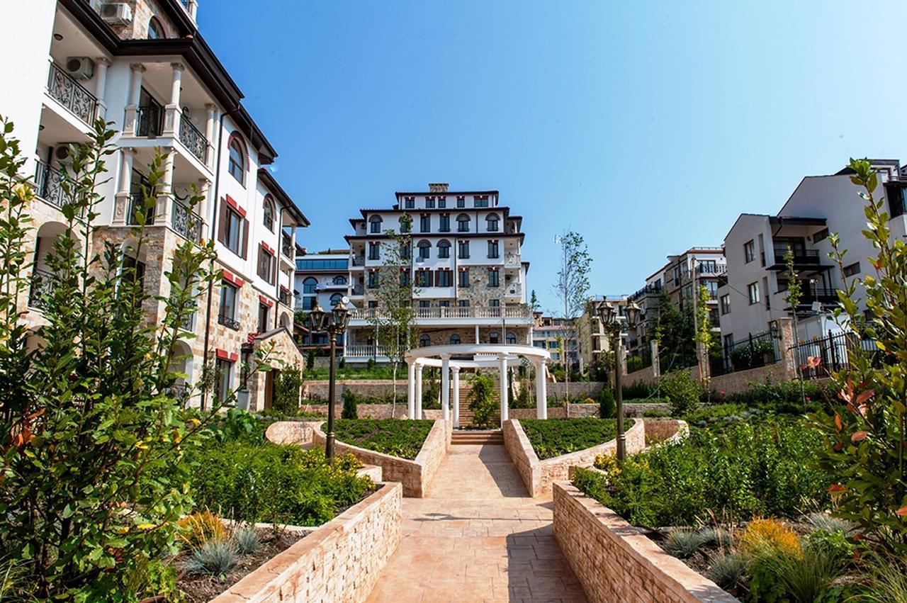 Aparthotel Artur Sveti Vlas Bagian luar foto